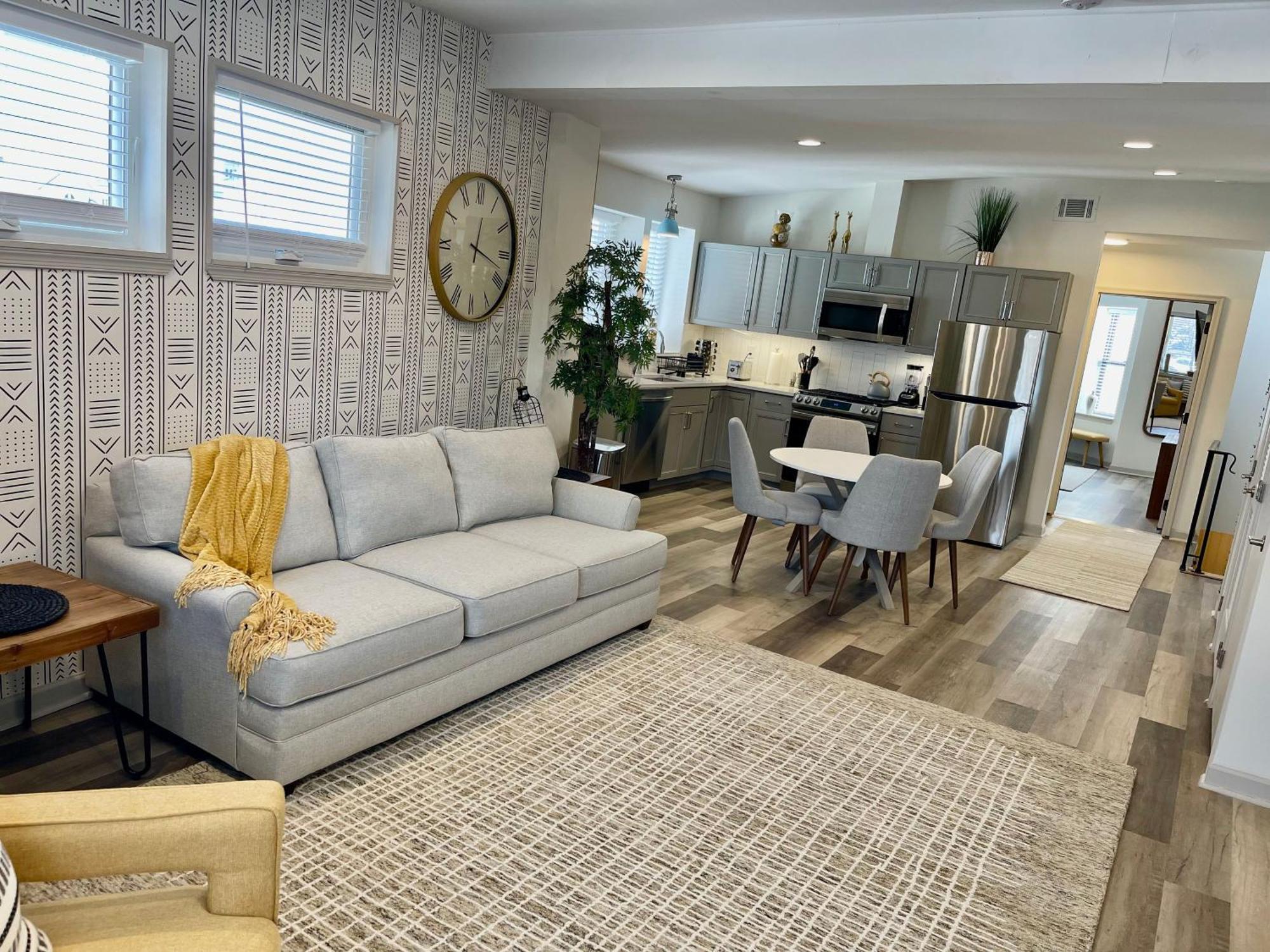 Modern Fully Renovated Suite & Loft In Downtown Трентон Екстер'єр фото